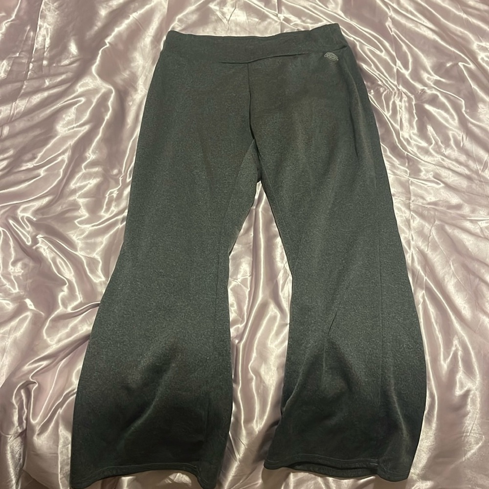 Gray large women’s dickies sweatpants only one once